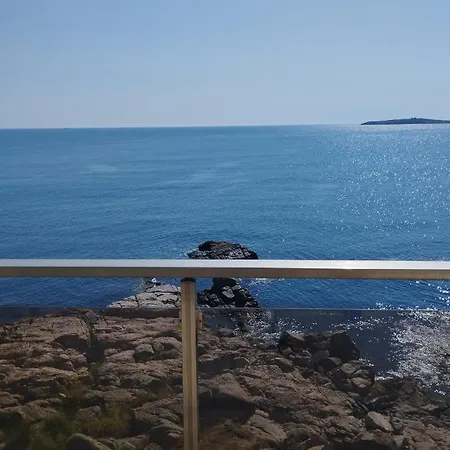 Swan Bay Complex Lejlighed