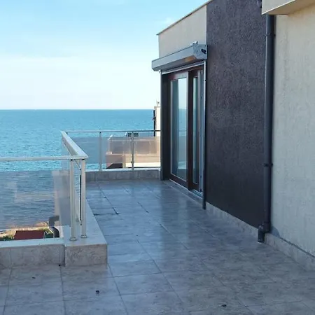 Swan Bay Complex Lejlighed *