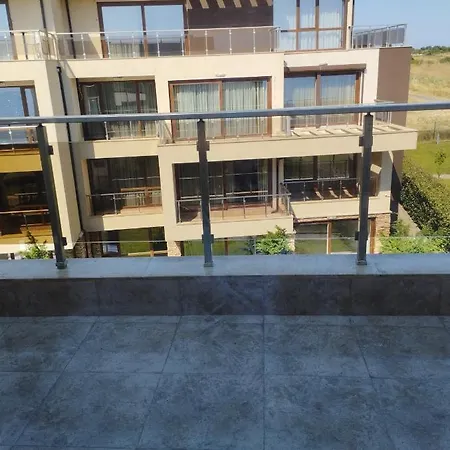 Swan Bay Complex Apartment Chernomorets
