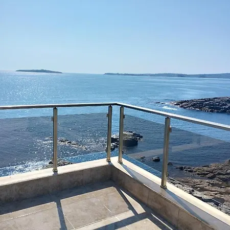 Swan Bay Complex Apartment Chernomorets