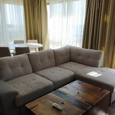 Swan Bay Complex 아파트