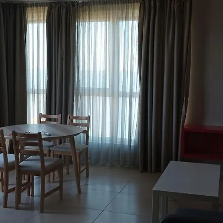 Swan Bay Complex 체르노모레츠