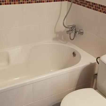 Swan Bay Complex Apartment *