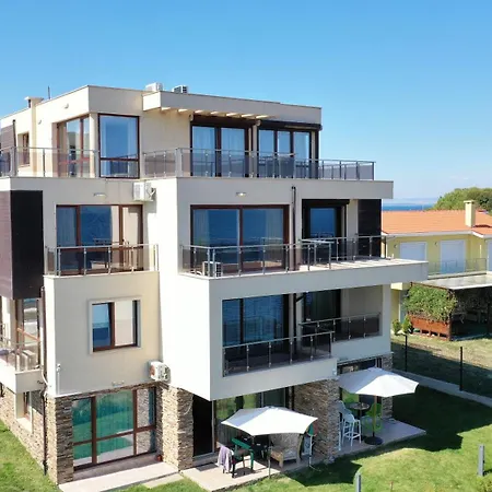 Swan Bay Complex Apartment Chernomorets