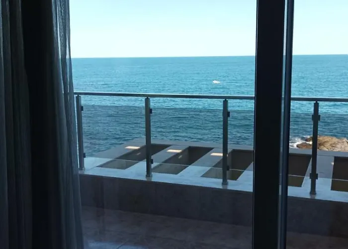 Swan Bay Complex アパート