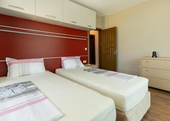 Apartment Swan Bay Complex